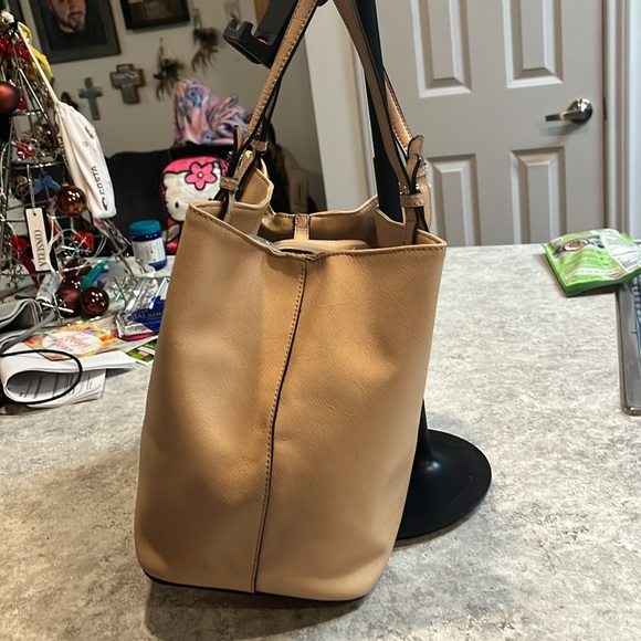 Calvin Klein Beige Tote Bag very beautiful - Picture 2 of 5